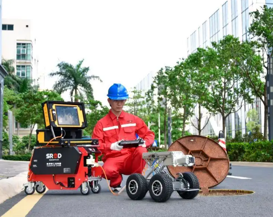 Pipeline inspection robots are used to detect sedimentation, blockages, damage, corrosion, and deformation.